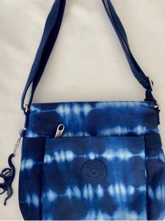 Kipling Handbags - NWOT Kipling Blue Tie Dye Addison Crossbody Bag